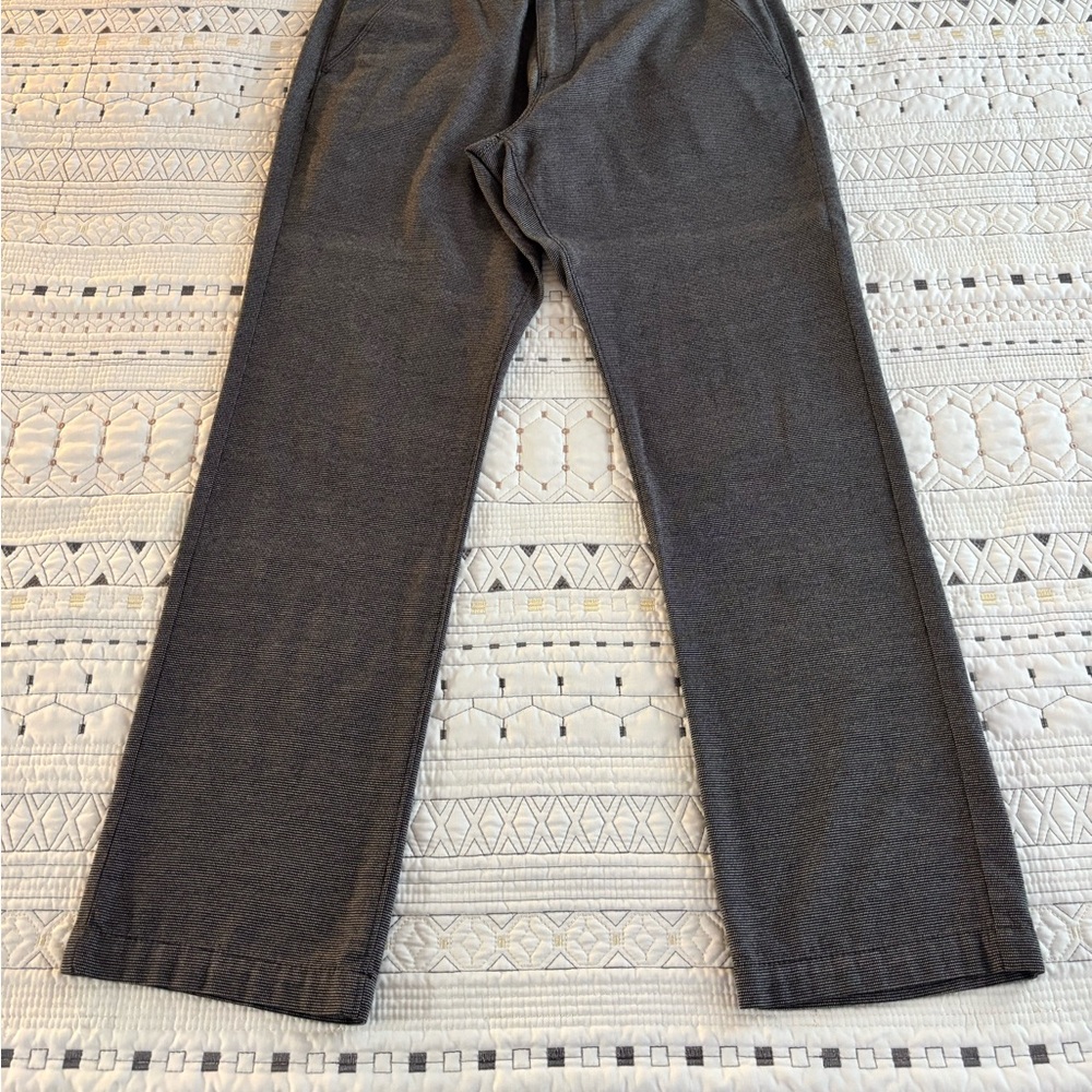 Express Gray Chinos Classic Fit Straight Leg (31x30)